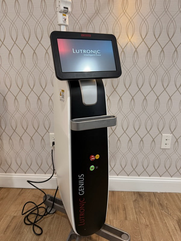2021 Lutronic Genius RF Microneedling w/Training & Warranty